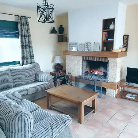 Valdelajara A 20 Minutos De Puy Du Fou